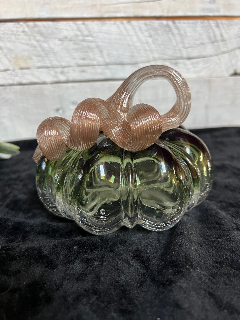 Glass Pumpkin Green Clesr Crackle Beige Stem
